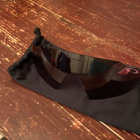 Mørkt glass til Oakley Flight Jacket selges