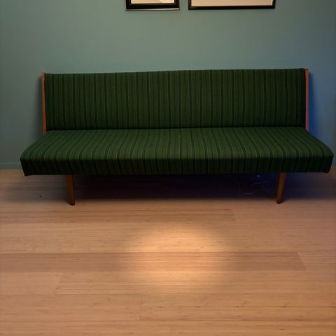 Retro sovesofa