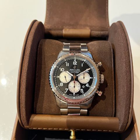 Breitling Navitimer 8 B01