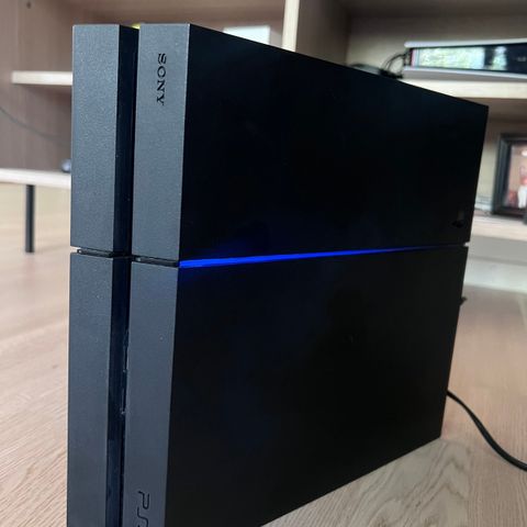 PlayStation 4 1TB