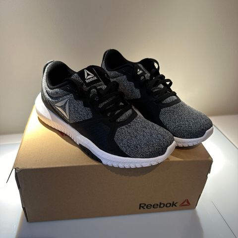 Nye Reebok joggesko