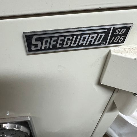 Safeguard  SAFE  selges