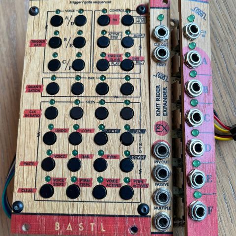 Bastl Instruments - Knit Rider med expanders.  Eurorack Sequencer