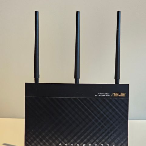 ASUS RT-AC68U Router