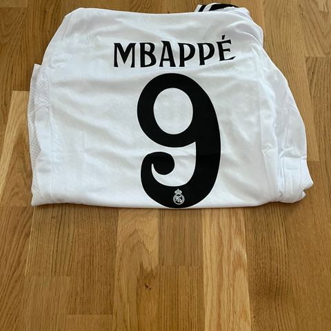 Helt ny Mbappe fotballdrakt