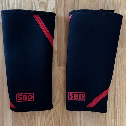 SBD Knee Sleeves, 7MM. Størrelse XS