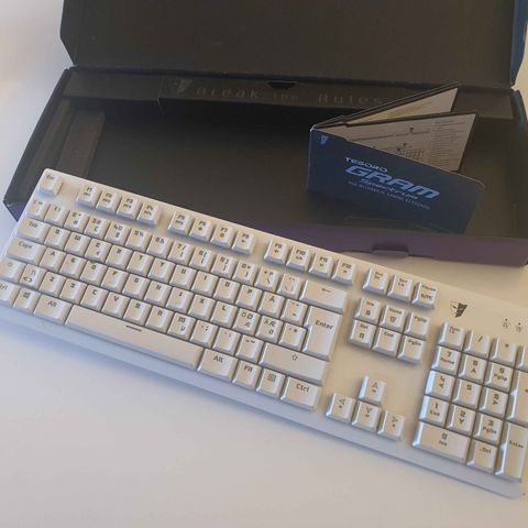 Low Profile Gaming Mekanisk Tastatur RGB