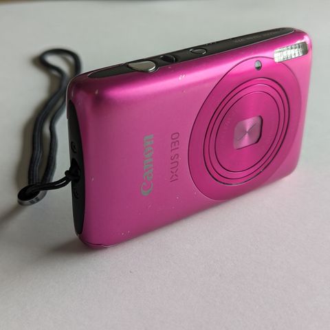 Canon ixus 130 med veske