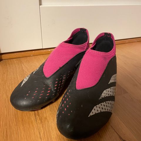 Adidas Predator Fotballsko str 36.5