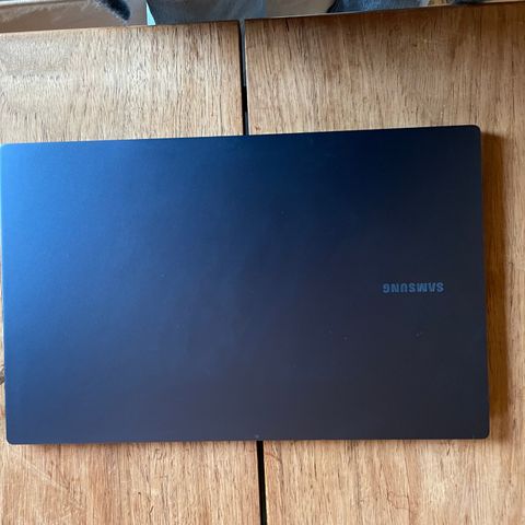 Samsung Galaxy Laptop (5ALEFOCJ) 17