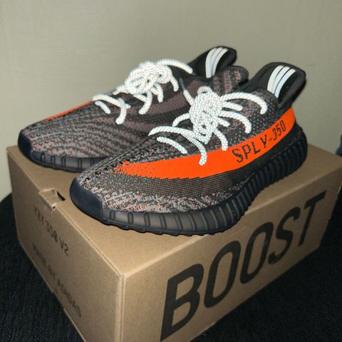 Adidas Yeezy 350 V2 Beluga