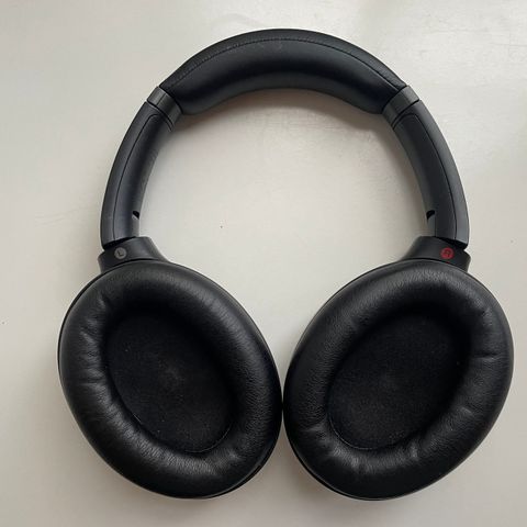 Sony WH-1000MX3 headset selges (nypris 3700)