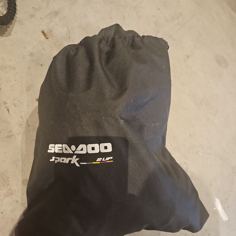 Trekk til seadoo spark trixx 2up