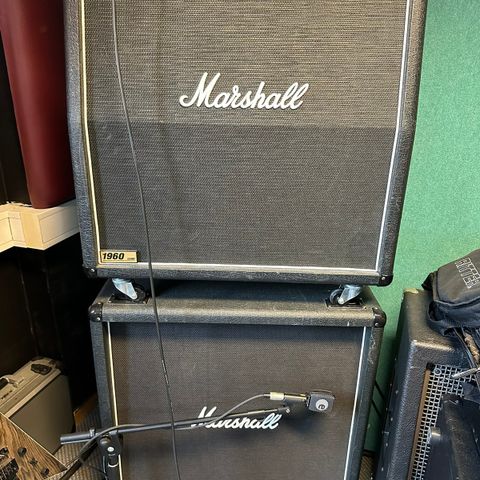 Marshall 4x12 gitarkabinett A og B