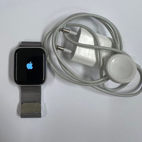 Apple Watch SE GPS/Cellular