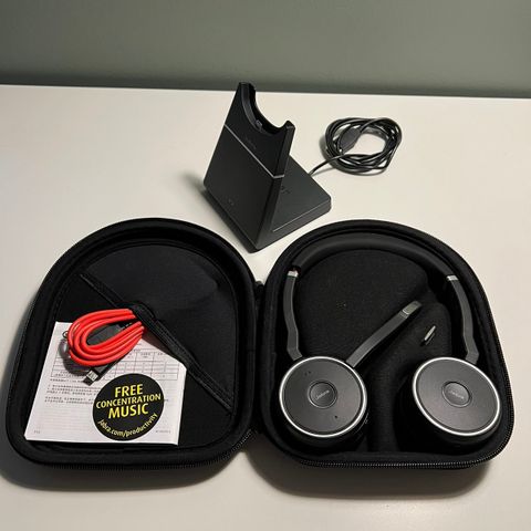 Jabra Evolve 75 med docking