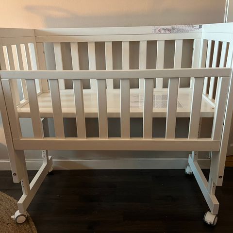 Troll nursery bedsidecrib