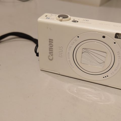 Canon Ixus 510 HS med veske