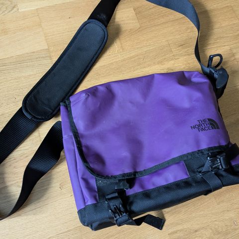 North face messenger bag