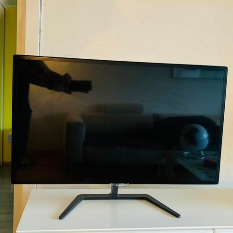 Philips skjerm 32"   323E7QDAB/00