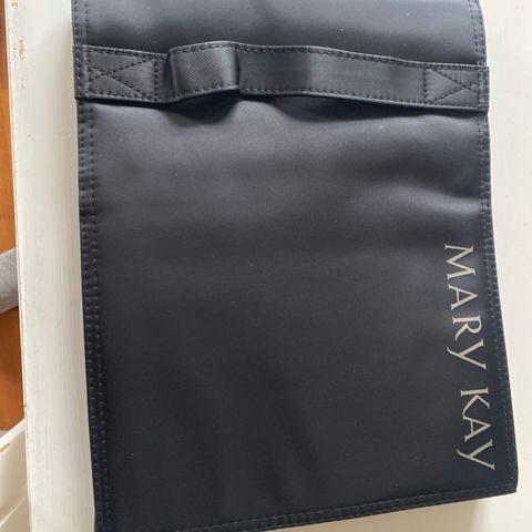 Mary Kay roll up bag