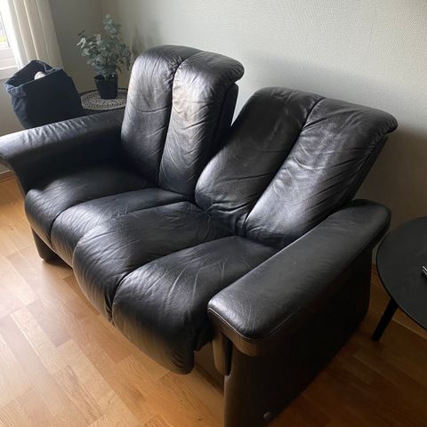 Sofa skinn 2 seter