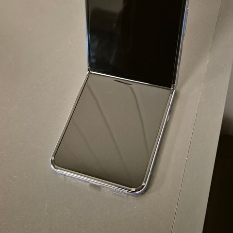 Samsung Z Flip 4