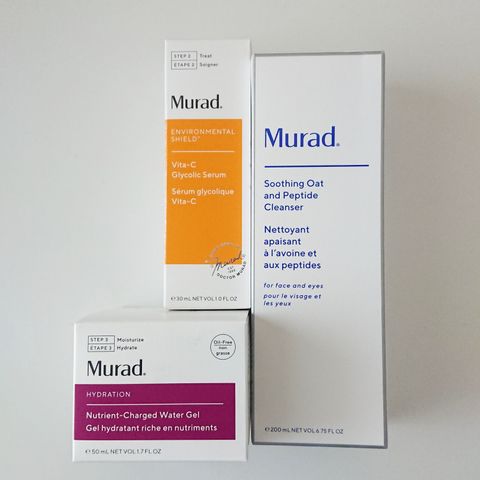 Rens, serum og ansiktskrem fra Murad. Ord. pris 2419 kr