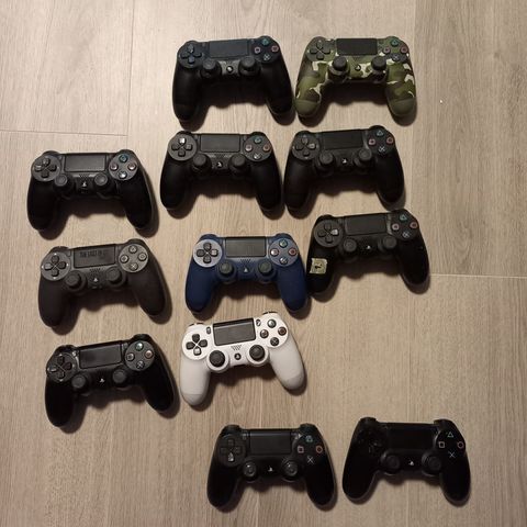 Playstation 4 Controllere selges