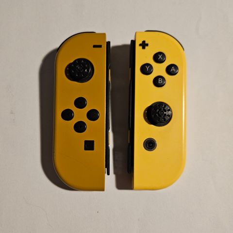 Let's go Pikachu joycons, Limited edt