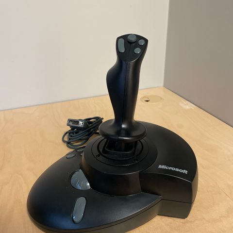 Microsoft SideWinder Force Feedback Pro + Mech Warrior 3