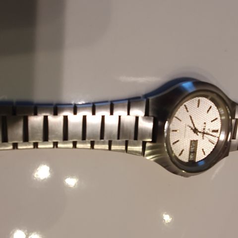 Eterna , retro. 40,8mm