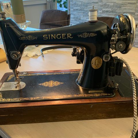 Singler symaskin ca 1930 tallet