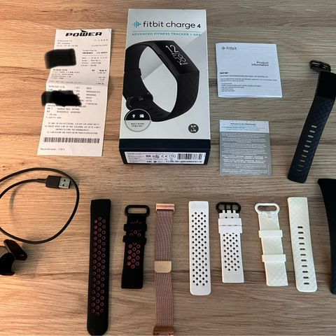 Fitbit Charge 4 med kvittering og 4 ekstra reimer