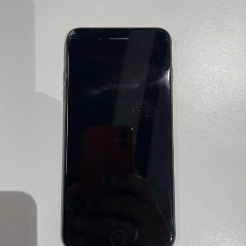 iPhone 8 pluss 64 GB