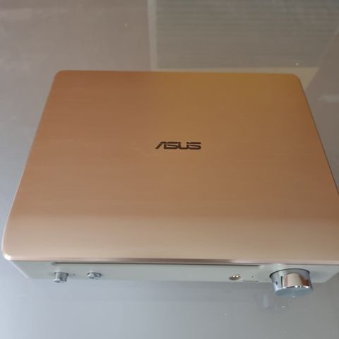 ASUS blu-ray spiller for PC