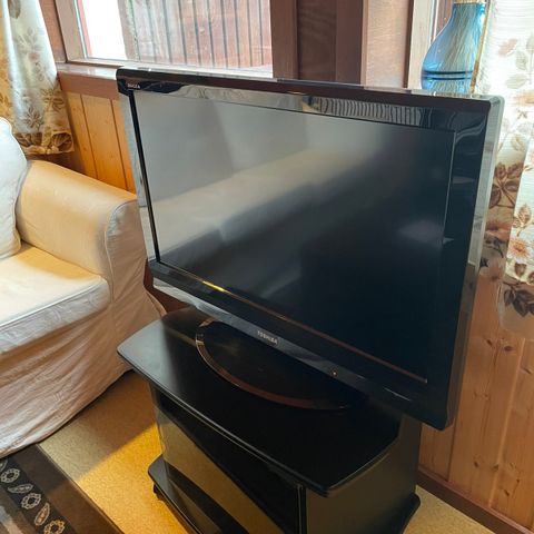 Toshiba REGZA 32" LCD-TV