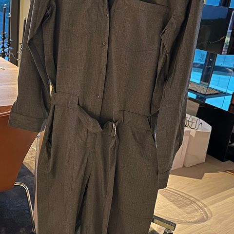 Superfin Jumpsuit fra Zara selges // str L