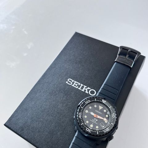 Seiko Prospex Solar Black Series Tuna Divers Limited Edition SNE577P1