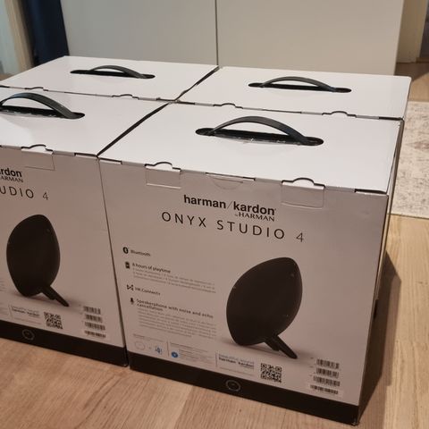 Harman Kardon Onyx Studio 4