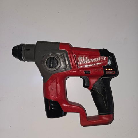 Milwaukee M12 Slagborhammer