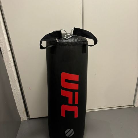 UFC Boksesekk 20kg - 90cm høy