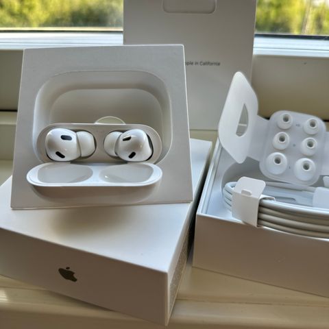 AirPods Pro 2nd generation with MagSafe case MQD83DN