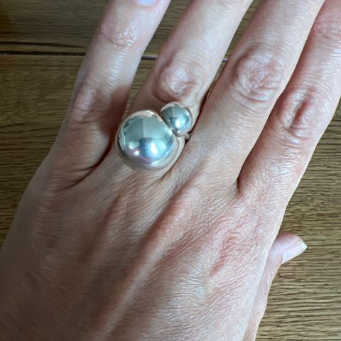 Vintage, sjelden Georg Jensen ring i sølv 925 med elementer i gull 750