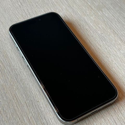 iPhone 15 Pro 128GB (naturlig titan)