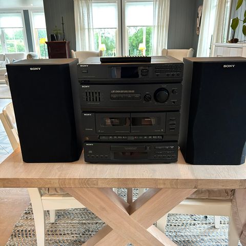 Sony stereo med dobbel kasett og cd spiller