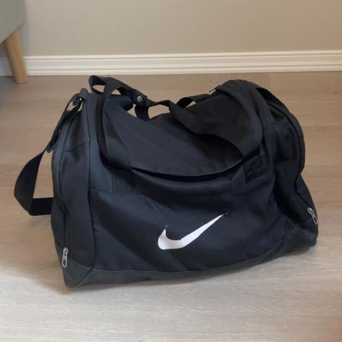 Nike duffelbag