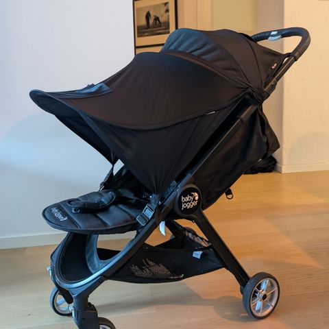 Ledig! Utleie av reisevogn inkl. solskjerm - Baby Jogger City Tour 2