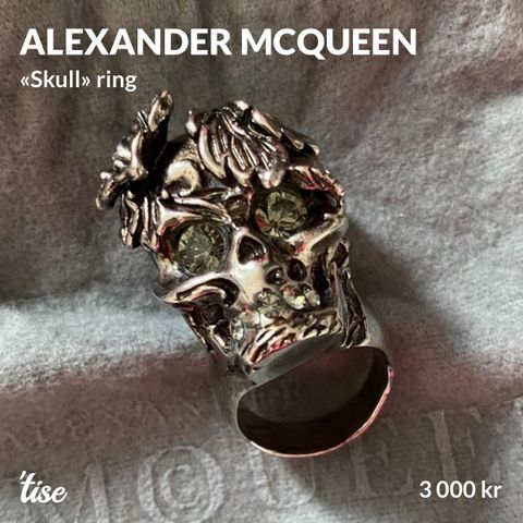 Alexander McQueen scull ring - superkul!