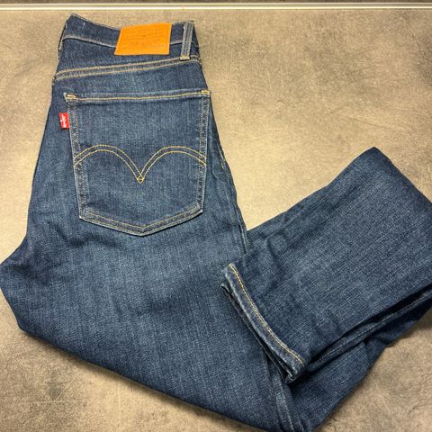 Levis Mile high